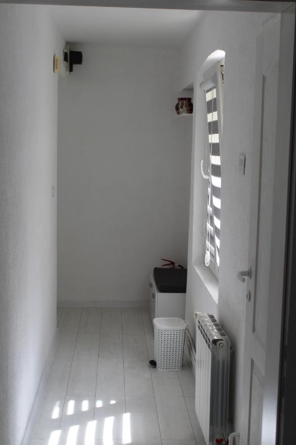 Red Apartment Сараево Экстерьер фото